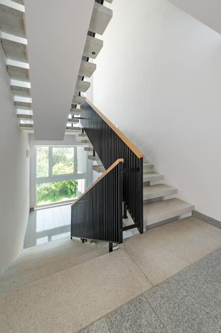 Bright Kaunas Apartment With Castle View Buitenkant foto