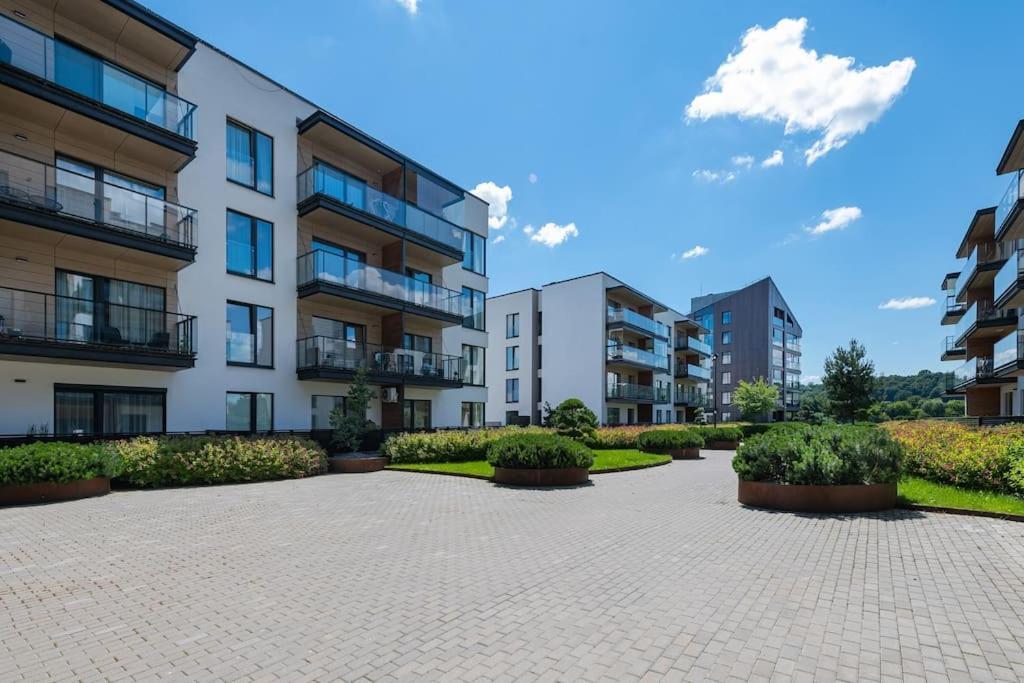 Bright Kaunas Apartment With Castle View Buitenkant foto
