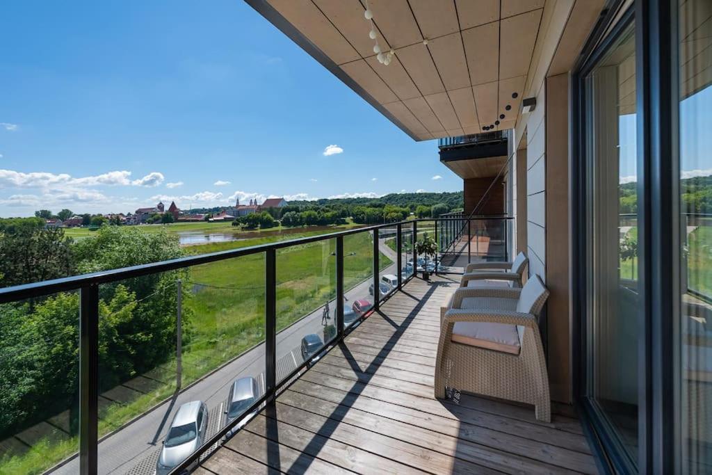 Bright Kaunas Apartment With Castle View Buitenkant foto